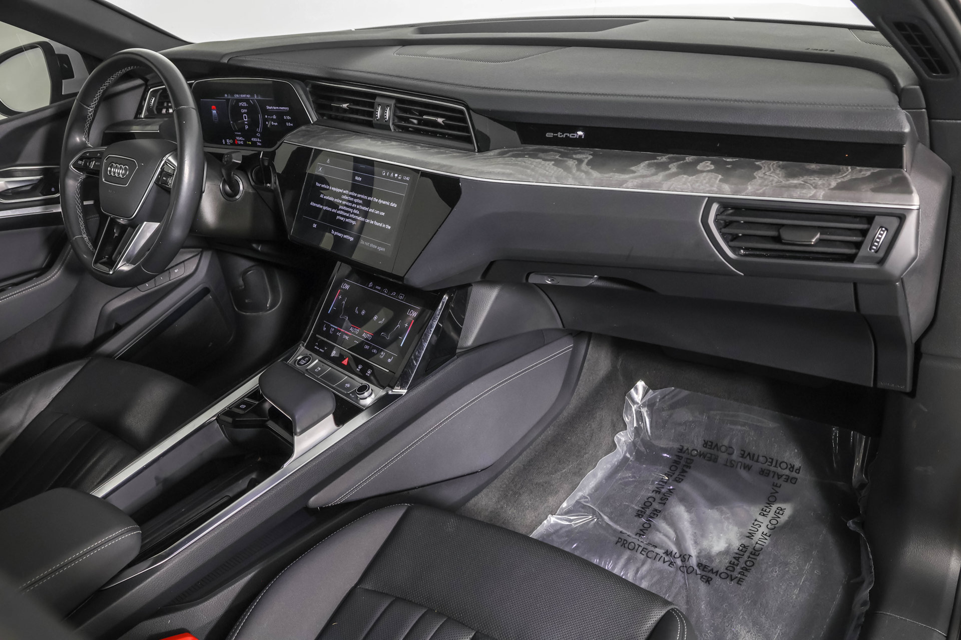 Used 2024 Audi Q8 e-tron Premium Plus w/ Premium Plus Package AWD/4WD image 44