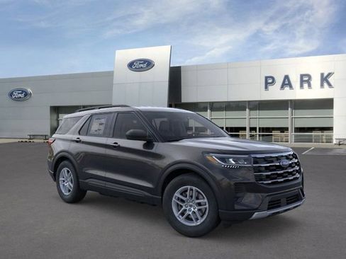 New 2026 Ford Explorer Active image 7