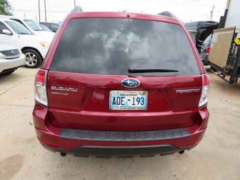 Used 2010 Subaru Forester 2.5X Premium AWD/4WD image 5