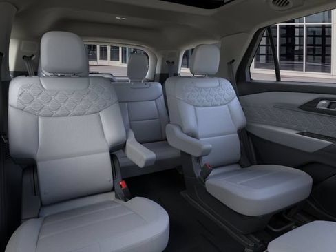New 2026 Ford Explorer Platinum w/ LUX Leather Package AWD/4WD image 11