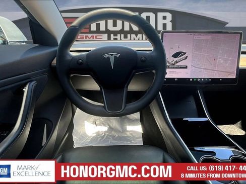Used 2019 Tesla Model 3 Standard Range RWD image 11