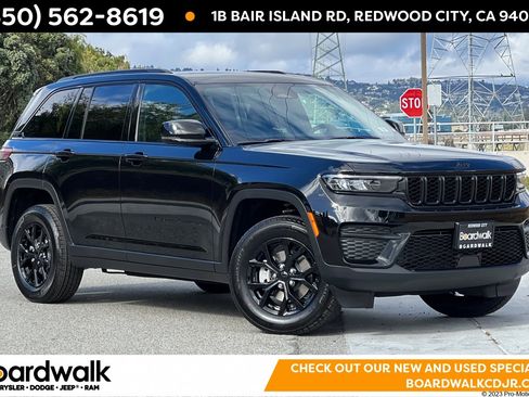 New 2025 Jeep Grand Cherokee Altitude image 1