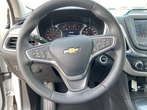 Used 2023 Chevrolet Equinox LT w/ Driver Convenience Package image 33