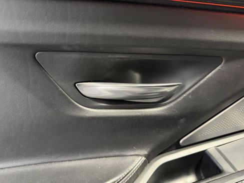 Used 2017 BMW M6 Coupe image 12