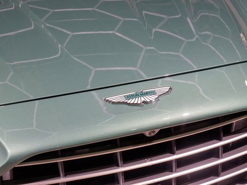 Used 2024 Aston Martin DB12 Coupe image 33