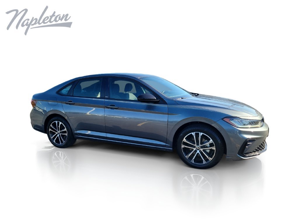 Used 2025 Volkswagen Jetta Sport FWD image 8