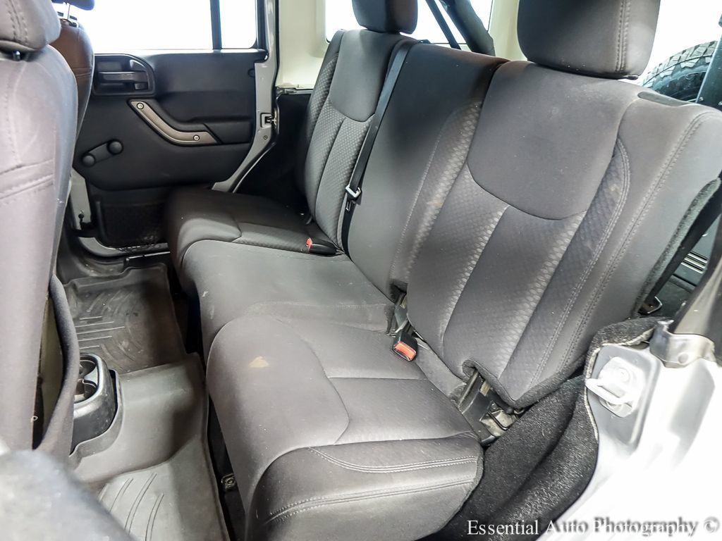 Used 2013 Jeep Wrangler Unlimited Sport AWD/4WD image 11