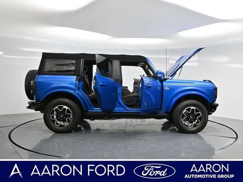 Used 2022 Ford Bronco Outer Banks image 4