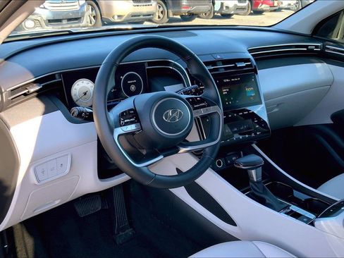 Used 2024 Hyundai Tucson SEL w/ Convenience Package image 16