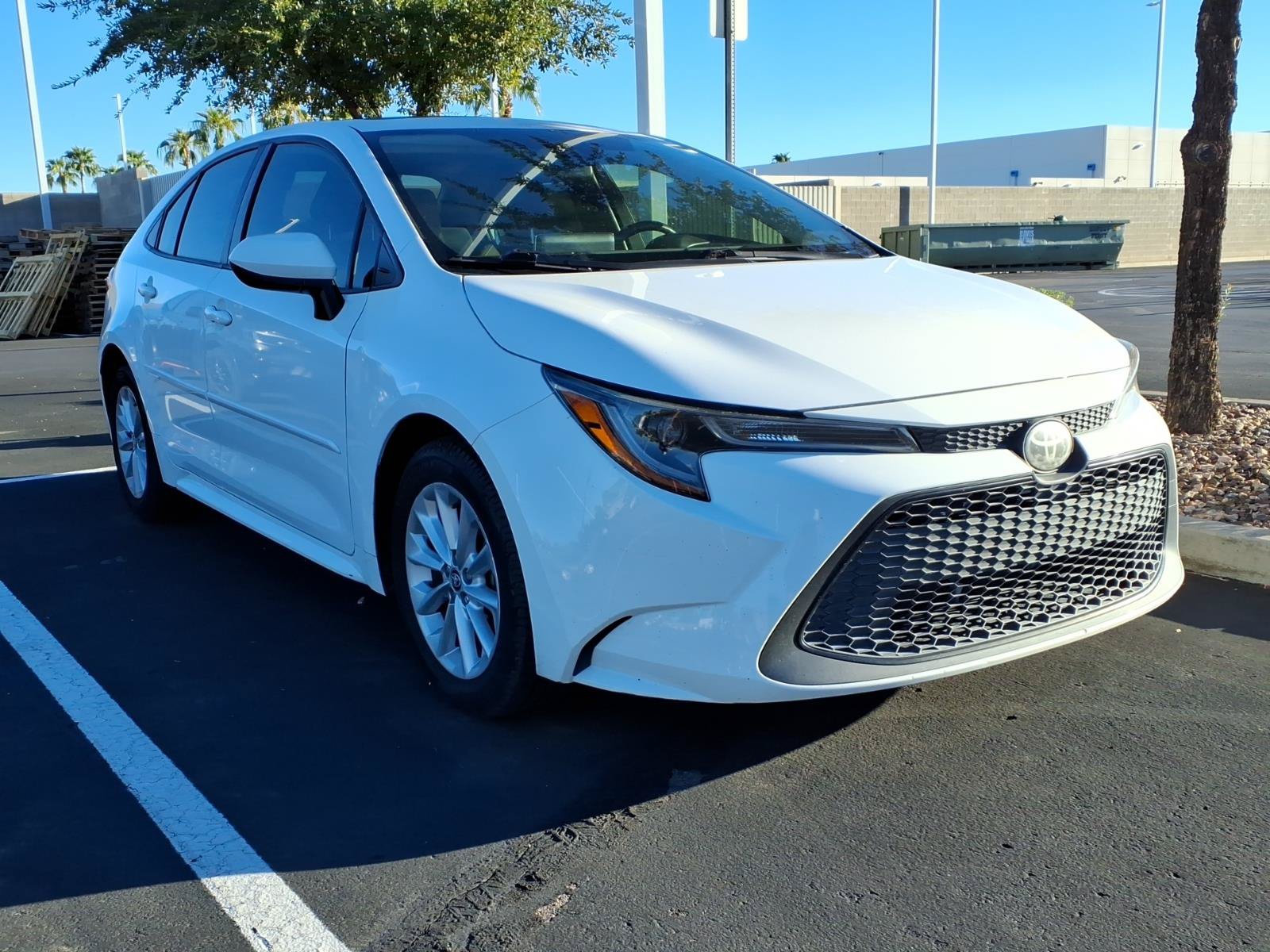 Used 2020 Toyota Corolla LE w/ LE Premium Package FWD image 1