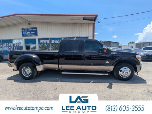 Used 2014 Ford F350 King Ranch w/ King Ranch w/Chrome Package image 3