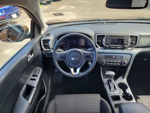 Used 2018 Kia Sportage LX FWD image 25