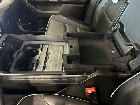 Used 2025 RAM 1500 Limited AWD/4WD image 24