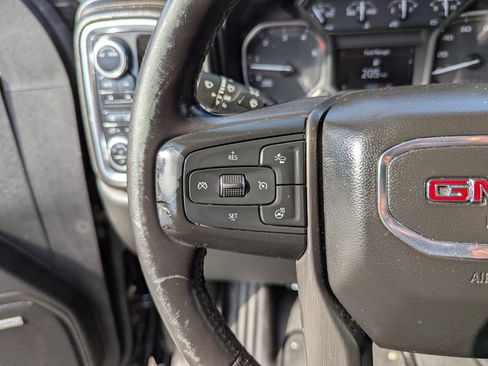 Used 2022 GMC Sierra 3500 AT4 w/ AT4 Preferred Package AWD/4WD image 16
