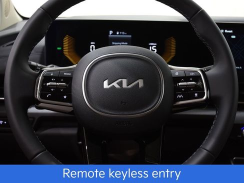 New 2026 Kia Carnival EX image 10