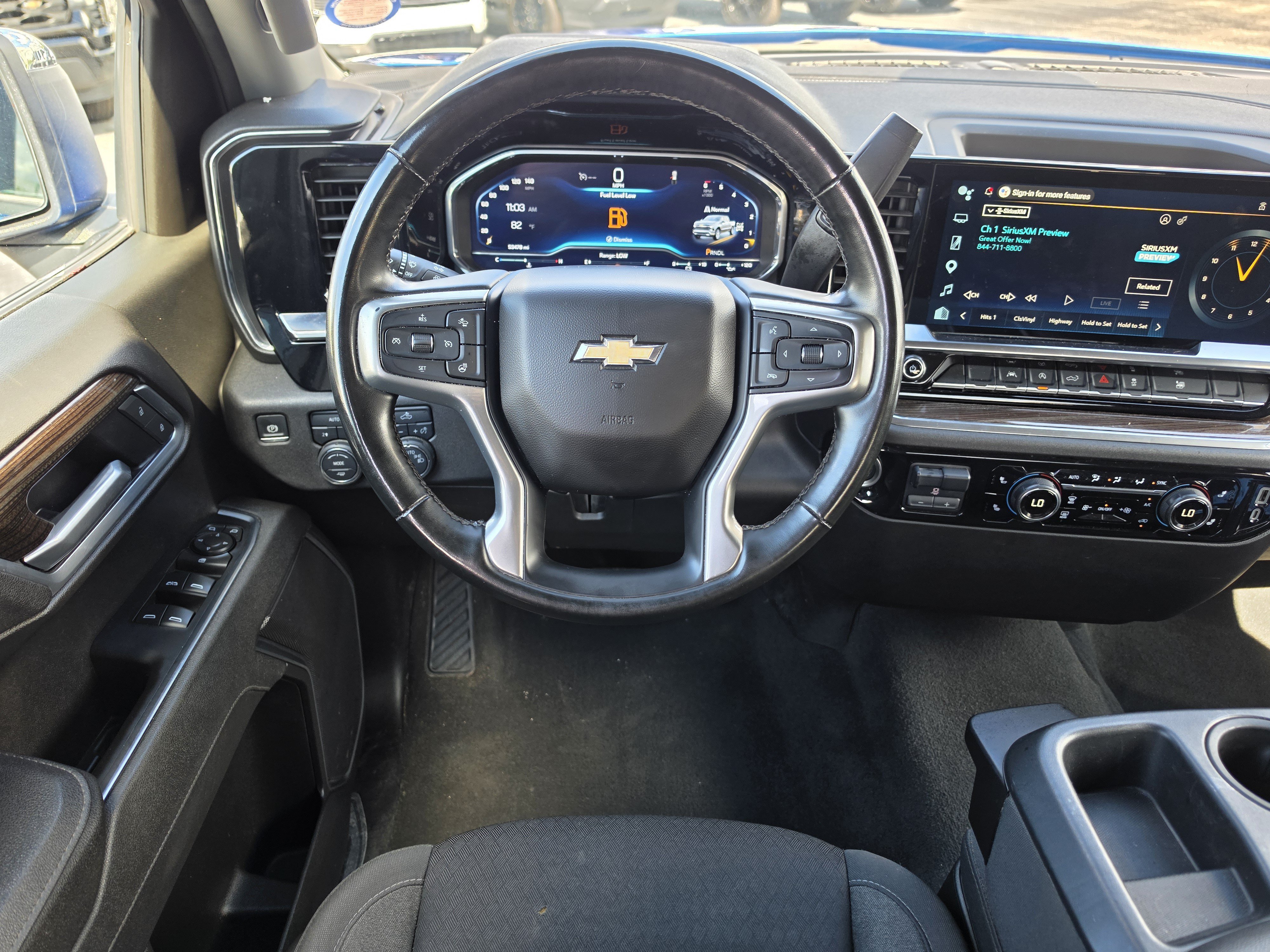 Certified 2025 Chevrolet Silverado 1500 LT AWD/4WD image 9