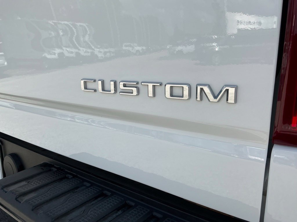 Used 2025 Chevrolet Silverado 2500 Custom w/ Custom Value Package AWD/4WD image 24