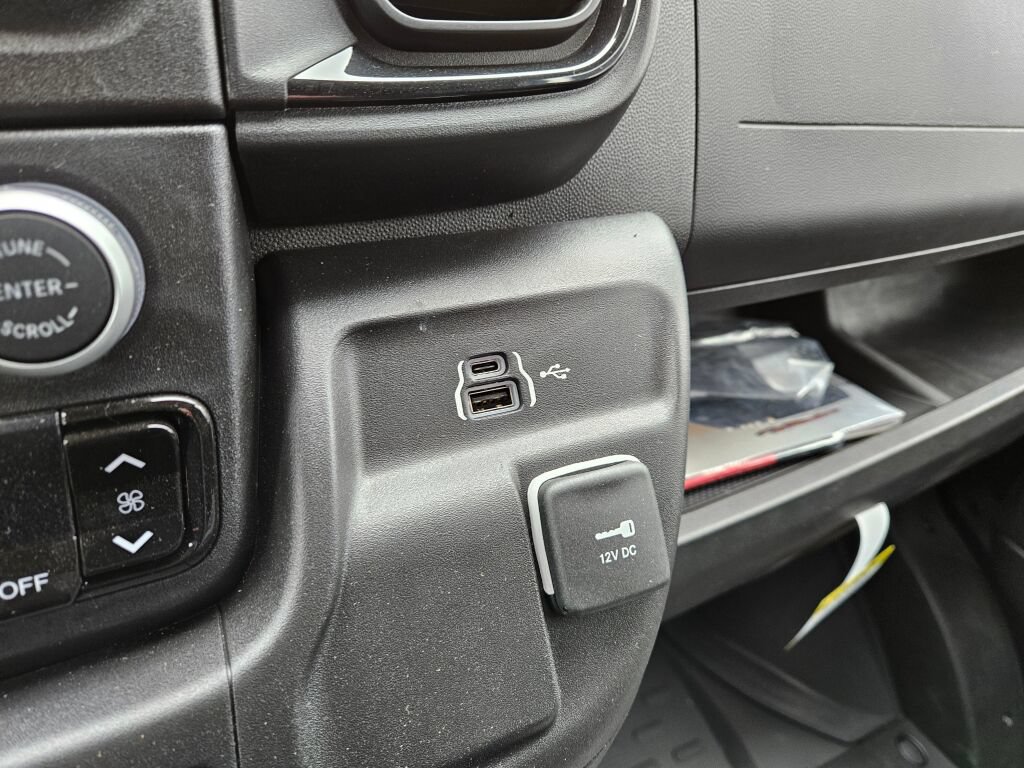 Used 2025 RAM ProMaster 1500 FWD image 24