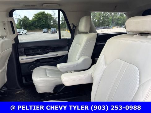 Used 2019 Ford Expedition Platinum AWD/4WD image 21