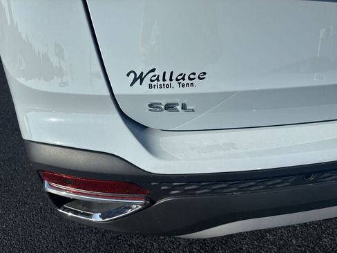 New 2025 Volkswagen Taos SEL image 6