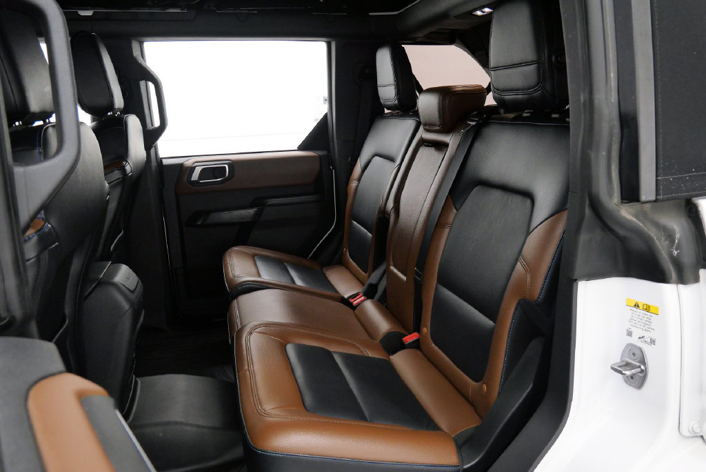 Used 2024 Ford Bronco Outer Banks AWD/4WD image 18