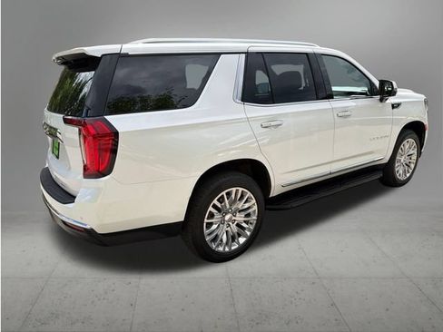 Used 2023 GMC Yukon SLT w/ SLT Premium Package AWD/4WD image 5