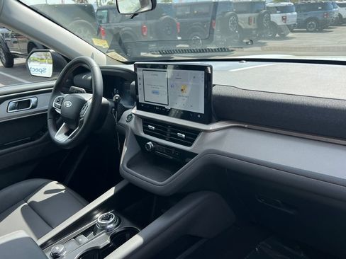 New 2026 Ford Explorer Active w/ Active Comfort Package RWD image 14