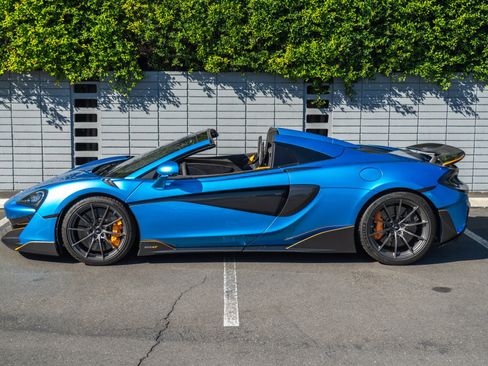 Used 2020 McLaren 600LT Spider image 7