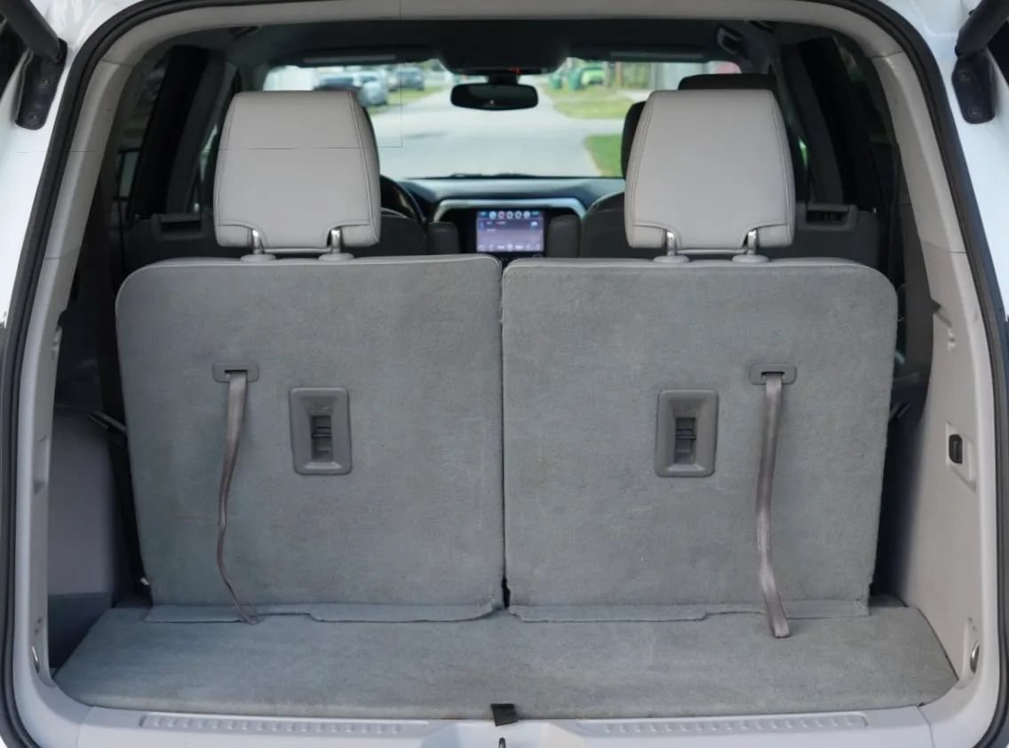Used 2019 GMC Acadia SLT FWD image 15