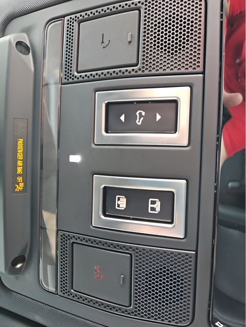 Certified 2024 Land Rover Defender 110 S AWD/4WD image 17