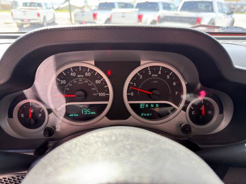 Used 2009 Jeep Wrangler Unlimited Rubicon w/ Trailer Tow Group image 17