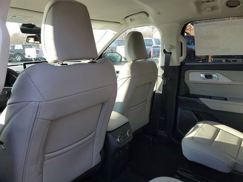 New 2026 Ford Explorer Active image 30