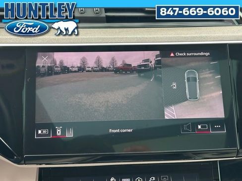 Used 2024 Audi Q8 e-tron Premium Plus w/ Premium Plus Package image 28