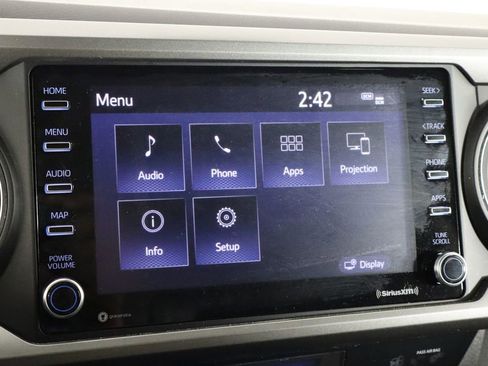 Used 2022 Toyota Tacoma SR5 w/ Technology Package RWD image 33