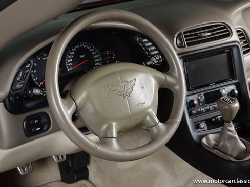 Used 2003 Chevrolet Corvette Convertible w/ Preferred Equipment Group1 image 27