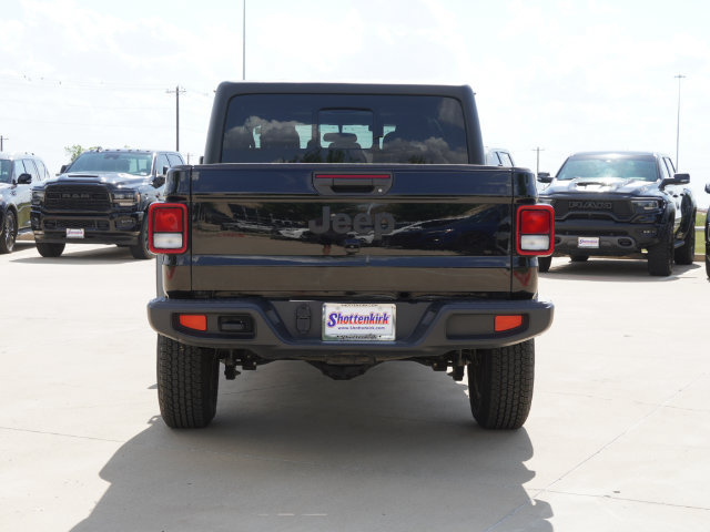 Used 2023 Jeep Gladiator Sport AWD/4WD image 4