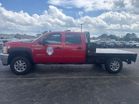 Used 2013 Chevrolet Silverado 3500 LT w/ Interior Plus Package AWD/4WD image 3