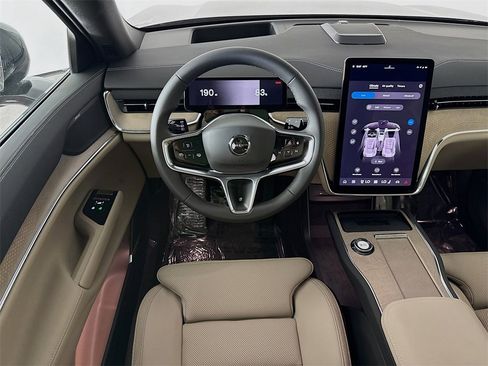 New 2025 Volvo EX90 Plus image 23