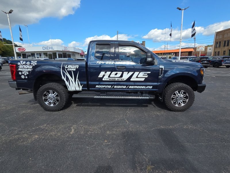 Used 2018 Ford F250 XLT w/ XLT Value Package AWD/4WD image 8