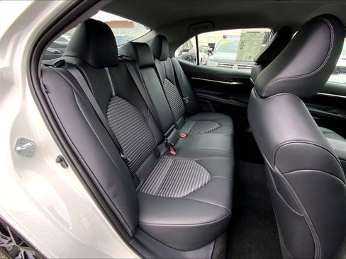 Used 2024 Toyota Camry SE image 26