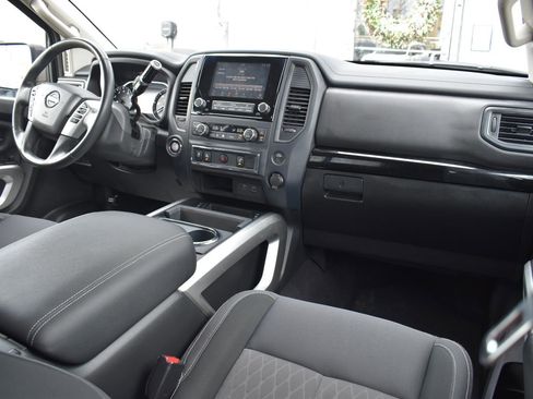 Used 2023 Nissan Titan SV w/ SV Convenience Package image 59