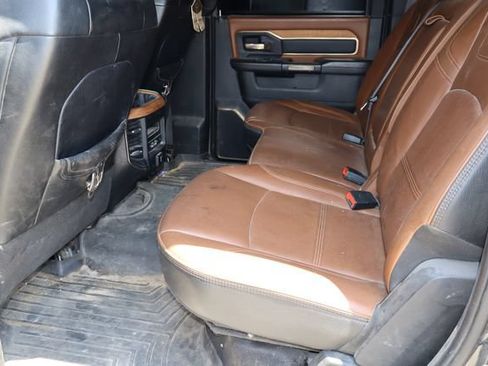 Used 2022 RAM 3500 Limited AWD/4WD image 5