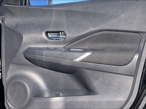 Used 2024 Nissan Kicks SV image 10