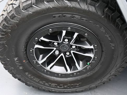 Used 2025 Jeep Wrangler Unlimited Sport AWD/4WD image 20
