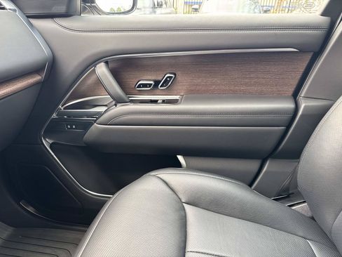 Certified 2023 Land Rover Range Rover Autobiography AWD/4WD image 25
