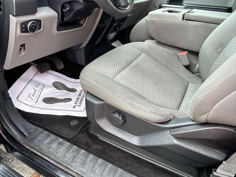 Used 2018 Ford F150 XLT w/ Trailer Tow Package AWD/4WD image 10