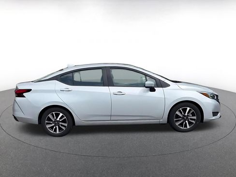 Used 2025 Nissan Versa SV FWD image 16