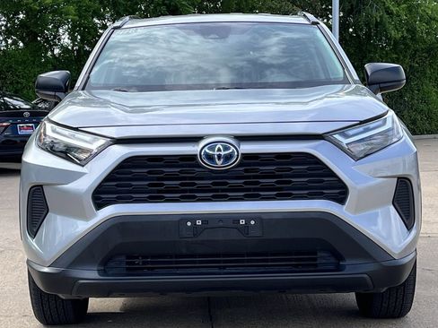 Used 2024 Toyota RAV4 LE AWD/4WD image 6