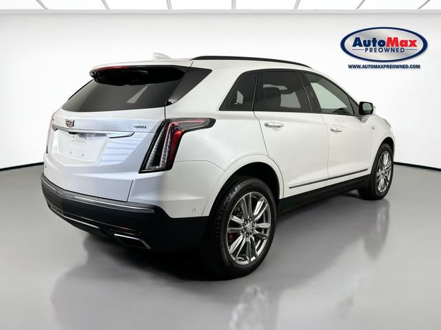 Used 2024 Cadillac XT5 Sportv w/ Technology Package AWD/4WD image 2