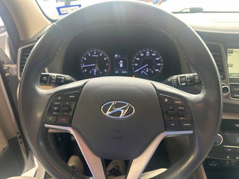 Used 2017 Hyundai Tucson SE Plus w/ Cargo Package FWD image 9